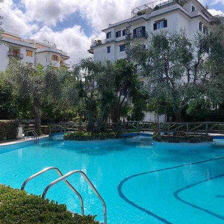 Casa Mami - Luxury Apartment And Pool - Sorrente Extérieur photo