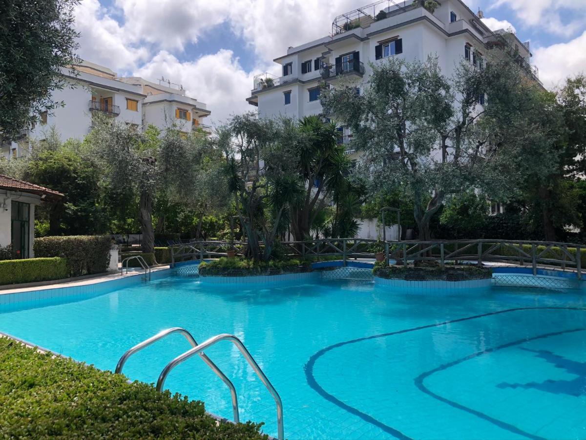 Casa Mami - Luxury Apartment And Pool - Sorrente Extérieur photo